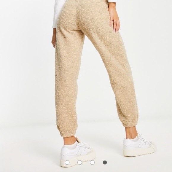 Abercrombie & Fitch Sunday Sherpa Joggers Sesame Size Small - Picture 8 of 8
